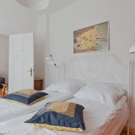 Imperial - Moderna 公寓