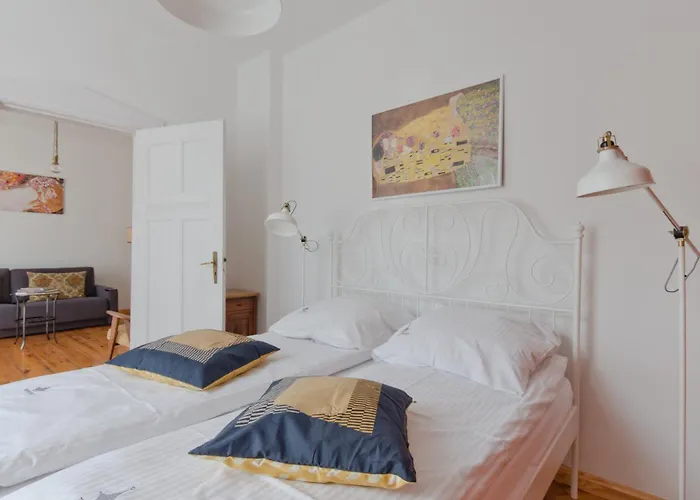 Imperial - Moderna 公寓